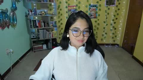 Snapshot of littleprety6969 chatting on January 20, 2025, 2:01 am Mia Wednesday to Sunday 730 am to 1030 am Colombian Hour D online show from January 20, 2025, 2:01 am