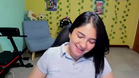 Mia  Wednesday to Sunday 730 am to 1030 am Colombian Hour D online show from November 7, 2025, 10:54 pm