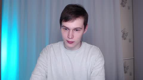 Snapshot of littlesadcabbage chatting on January 15, 2025, 3:54 am Sonnenschein online show from January 15, 2025, 3:54 am