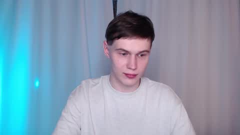 Snapshot of littlesadcabbage chatting on March 5, 2025, 9:48 pm Sonnenschein online show from March 5, 2025, 9:48 pm