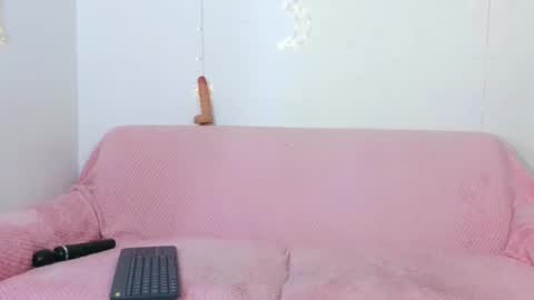 Snapshot of littlesammysexy chatting on October 10, 2025, 11:31 am Sammy online show from October 10, 2025, 11:31 am