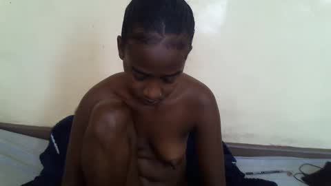 littlesandie online show from March 11, 2025, 7:37 am