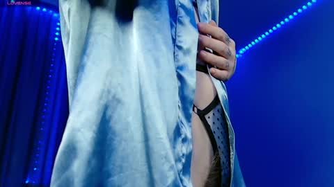 Niki  free tg channel with some photos gifs and info about streams  online show from January 7, 2025, 12:45 am