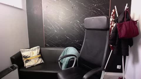 Viki online show from December 2, 2024, 9:13 am