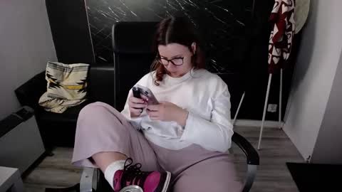 Viki online show from November 27, 2025, 8:27 am