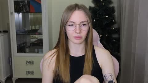 Eliana online show from December 17, 2024, 2:11 pm