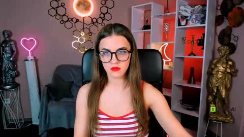 lixy_bloom online show from October 18, 2025, 12:28 pm