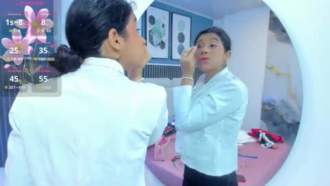 Lizeth online show from December 18, 2025, 11:49 am