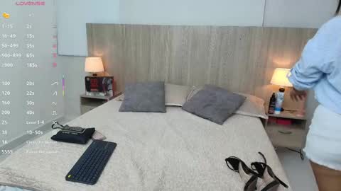 Liz online show from September 10, 2025, 2:22 am