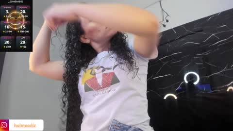 Liz  online show from January 17, 2025, 12:42 pm