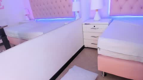 Snapshot of liza_bennet chatting on January 9, 2025, 4:19 am Liza online show from January 9, 2025, 4:19 am