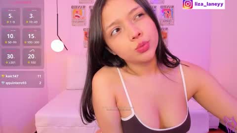 Snapshot of liza_bennet chatting on November 22, 2025, 7:51 am Liza online show from November 22, 2025, 7:51 am