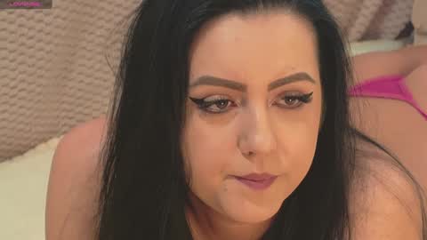 lizasunshine__ online show from February 3, 2025, 3:59 pm