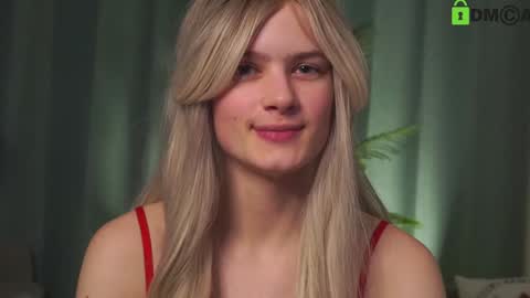 Snapshot of lizbethcoll chatting on January 29, 2025, 10:43 pm Sunnheart online show from January 29, 2025, 10:43 pm