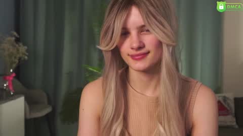 Snapshot of lizbethcoll chatting on February 5, 2025, 4:14 pm Sunnheart online show from February 5, 2025, 4:14 pm