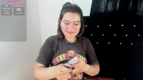 Snapshot of lizz_greys chatting on October 17, 2025, 7:49 pm lizz_greys online show from October 17, 2025, 7:49 pm