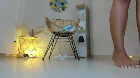 Lizza  online show from December 17, 2025, 12:11 pm