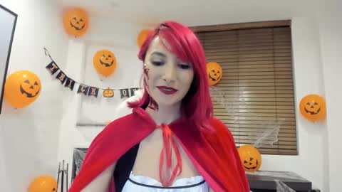 lizzdoux online show from November 1, 2025, 1:40 am