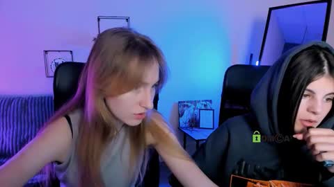Snapshot of lizzie_boom chatting on October 3, 2025, 12:57 pm lizzie_boom online show from October 3, 2025, 12:57 pm