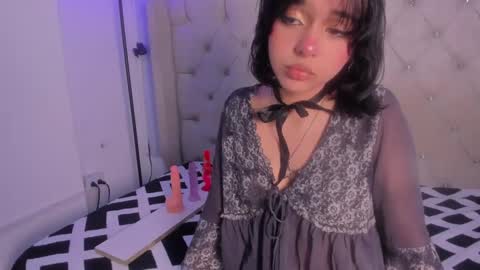 Snapshot of lizzy_dark chatting on October 14, 2025, 11:33 am Lizz online show from October 14, 2025, 11:33 am