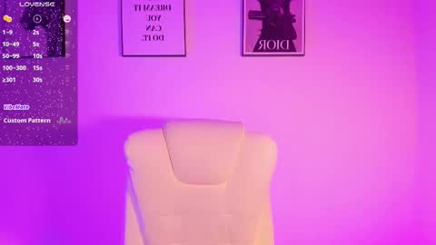 Snapshot of lizzyponcee chatting on October 30, 2025, 12:17 pm lizzyponcee online show from October 30, 2025, 12:17 pm