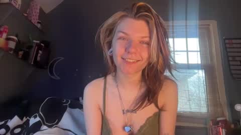 Snapshot of lizzyylovesick chatting on January 22, 2025, 1:53 pm lizzybunny online show from January 22, 2025, 1:53 pm