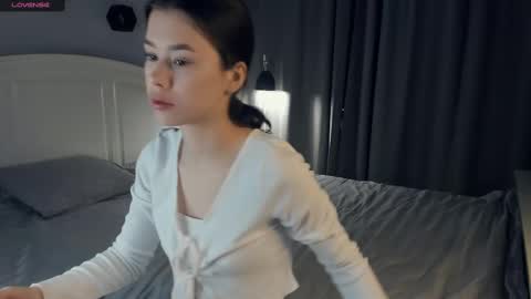 Snapshot of llkadream chatting on March 2, 2025, 6:27 am Arina online show from March 2, 2025, 6:27 am