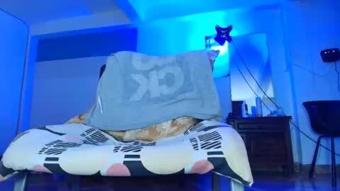 Snapshot of lobo_cockk chatting on December 1, 2025, 6:24 pm edwin online show from December 1, 2025, 6:24 pm