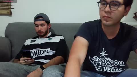 Lobo online show from October 28, 2025, 3:32 am