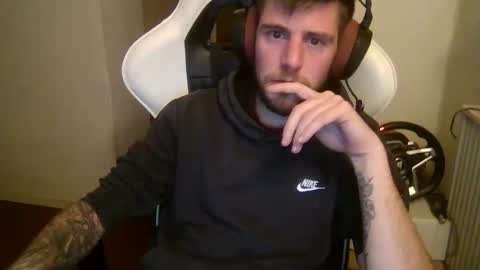 lobo online show from November 29, 2025, 3:20 am