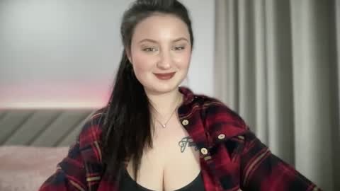 locaalis1 online show from March 12, 2025, 5:28 pm