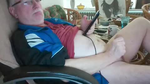 Snapshot of loewe39238 chatting on January 3, 2025, 2:40 pm loewe39238 online show from January 3, 2025, 2:40 pm