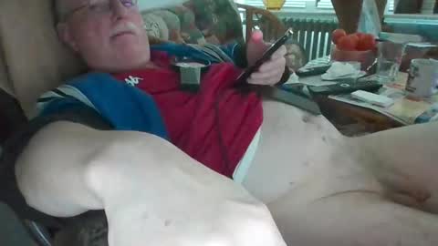 Snapshot of loewe39238 chatting on January 19, 2025, 3:10 pm loewe39238 online show from January 19, 2025, 3:10 pm