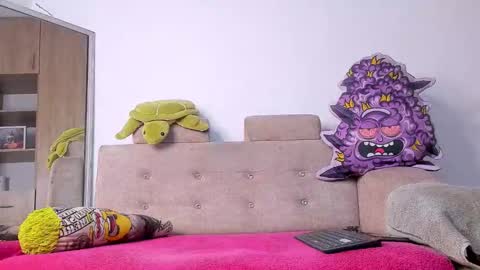 LOGAN DRAKE online show from November 19, 2025, 3:39 am