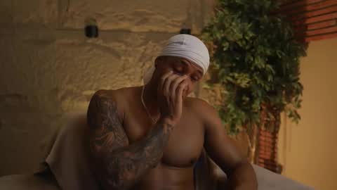 logan_varela online show from October 24, 2025, 12:23 pm