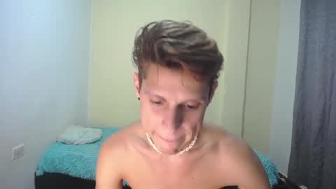 Snapshot of loganevans8 chatting on January 17, 2025, 4:39 am Logan online show from January 17, 2025, 4:39 am