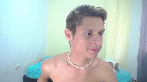 Snapshot of loganevans8 chatting on February 14, 2025, 8:37 pm Logan online show from February 14, 2025, 8:37 pm