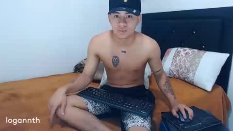 Snapshot of logannthh chatting on February 14, 2025, 2:18 am logannthh online show from February 14, 2025, 2:18 am