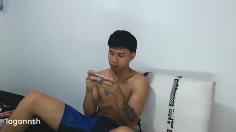 Snapshot of logannthh chatting on March 9, 2025, 1:37 pm logannthh online show from March 9, 2025, 1:37 pm