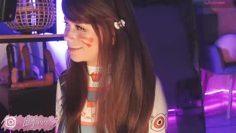 Snapshot of loidjanne chatting on September 11, 2025, 3:28 am Janne Miller 9pm to 3am GMT-5 online show from September 11, 2025, 3:28 am