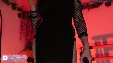 Snapshot of loidjanne chatting on September 20, 2025, 4:35 am Janne Miller 9pm to 3am GMT-5 online show from September 20, 2025, 4:35 am