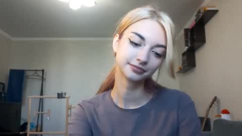 Snapshot of loisepadovano chatting on September 25, 2025, 7:23 am Amelia online show from September 25, 2025, 7:23 am