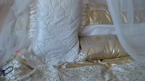 Lilu online show from January 25, 2025, 9:36 am