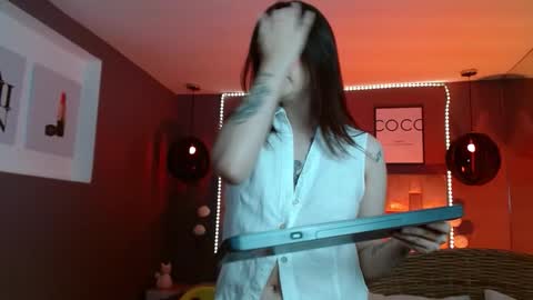 lola online show from November 4, 2025, 3:38 am