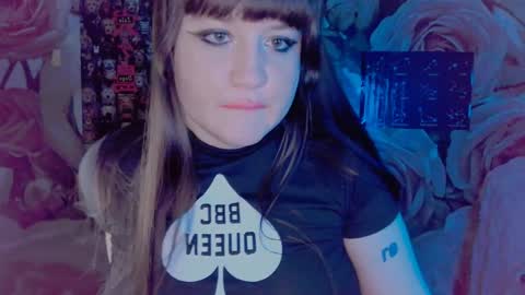 Snapshot of lola_chi chatting on December 14, 2024, 11:01 pm Lola Chi online show from December 14, 2024, 11:01 pm