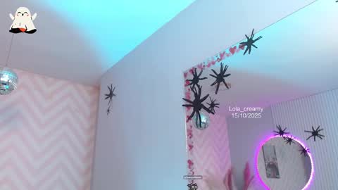 Lola online show from October 15, 2025, 3:12 pm