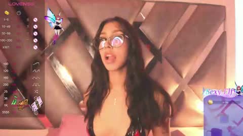 lola_js online show from February 24, 2025, 9:31 pm