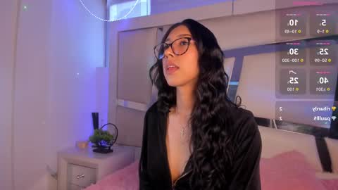 Snapshot of lola_js chatting on November 25, 2025, 8:53 pm lola_js online show from November 25, 2025, 8:53 pm