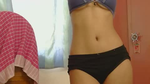 Snapshot of lolaa_darling chatting on November 27, 2025, 6:37 am lolaa online show from November 27, 2025, 6:37 am