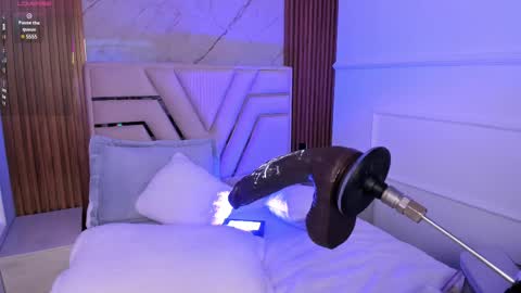 Snapshot of lolaangellx chatting on February 25, 2025, 11:11 pm Lola Angel online show from February 25, 2025, 11:11 pm